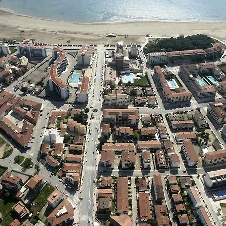 Rocamaura Iv 1-4 Apartment