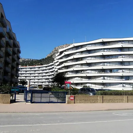 Apartment Rocamaura Iv 1-4